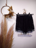 Short en broderie